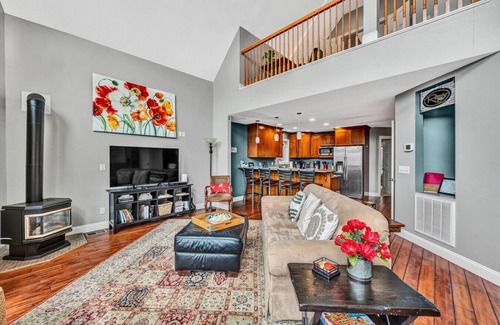 Goodview House | Roxy Park - Pet-Friendly/Water Toys/Game Room