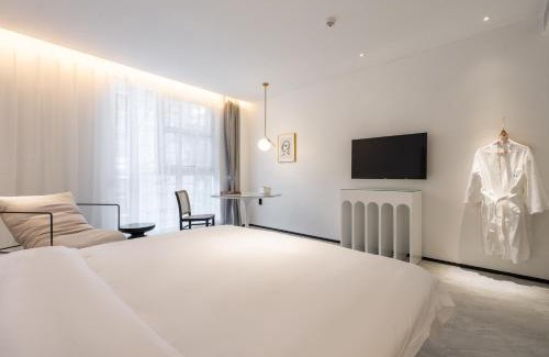 Jiyang Hotel | Roy Hotel-Yalong Bay Bohou Village