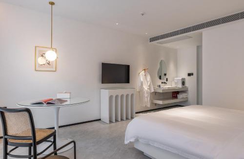 Jiyang Hotel | Roy Hotel-Yalong Bay Bohou Village