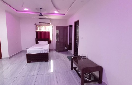 Gauripur Hotel | Roy's Hotel