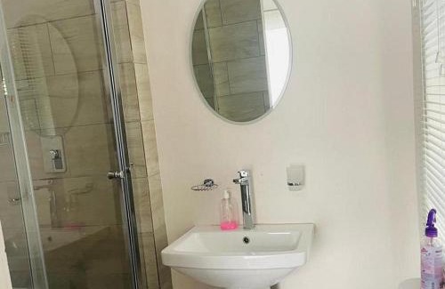 Universitas House | Royal Bafokeng Guest House