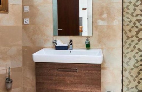 Kumasi Hotel | ROYAL BASIN RESORT