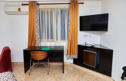 Kumasi Hotel | ROYAL BASIN RESORT