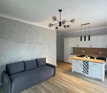 Rasnov House | Royal Boutique
