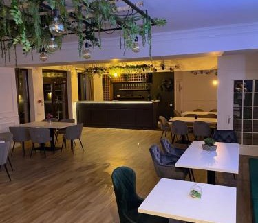 Rasnov House | Royal Boutique