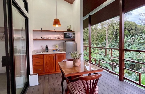 Arenal Villa | Royal Coop Villa, rainforest paradise.