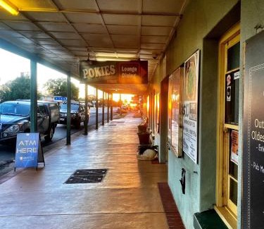 Tambo Hotel | Royal Carrangarra Hotel