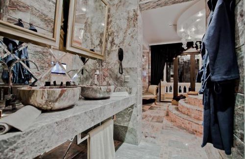 Elenite Hotel | Royal Castle Design & SPA