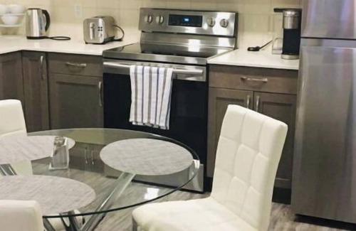 Northwest Edmonton House | Royal Castle Suites