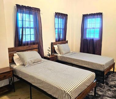 Old Towne Apartment | Royal - Chez Mango Villa