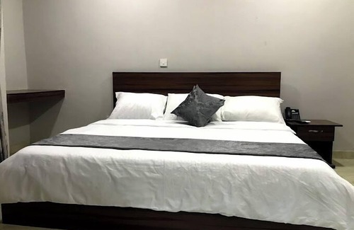 Osogbo Hotel | Royal Continental Suites and Apartments