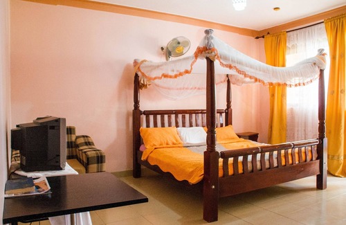 Arua Hotel | Royal Crane Resort