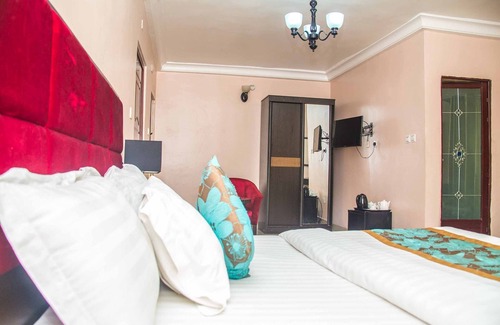 Port Harcourt Hotel | Royal Crest Hotel & Suites
