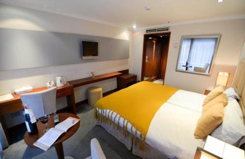 Luxor Hotel | Royal Cruise Aswan to Luxor 3 Night And visit the Nubian village