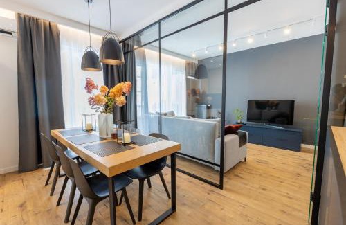 Bielany Apartment | Royal Family Apart metro Młociny