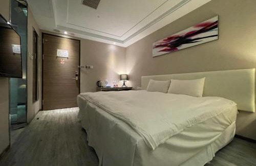Cianjin District Hotel | Royal Fine Hotel