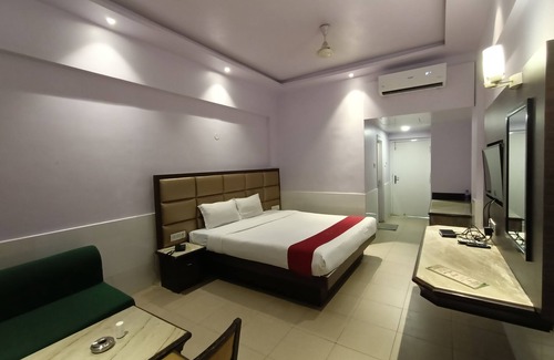 Sasunavghar Hotel | Royal Garden Resort