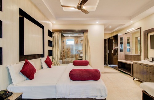 Mount Abu Hotel | Royal Garden Retreat