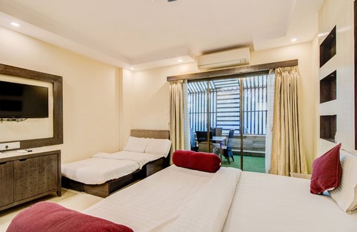 Mount Abu Hotel | Royal Garden Retreat