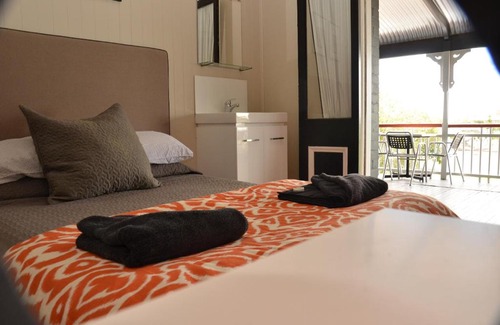 Gatton Hotel | Royal Gatton Hotel