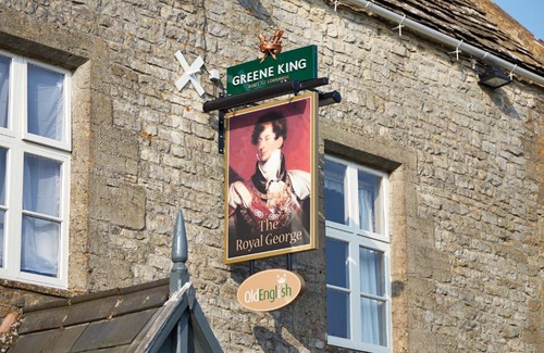 Birdlip Hotel | Royal George Hotel by Greene King Inns