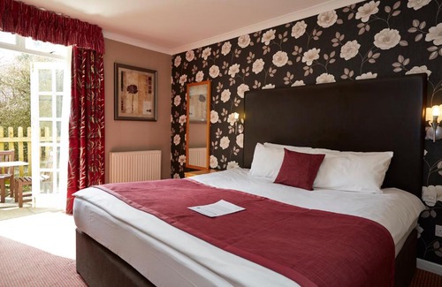 Birdlip Hotel | Royal George Hotel by Greene King Inns