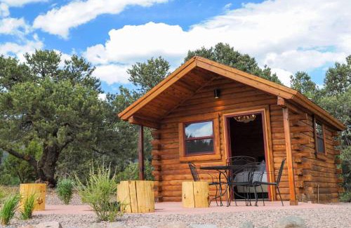 Canon City Resort | Royal Gorge Cabins