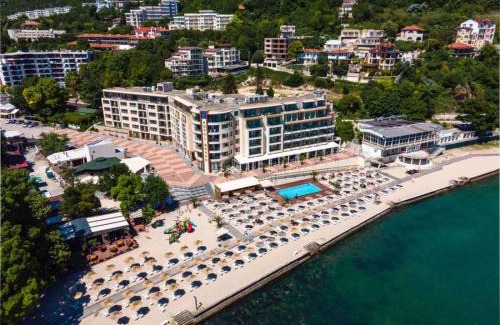 Kavarna Hotel | Royal Grand Hotel and Spa - All Inclusive and Free beach accsess