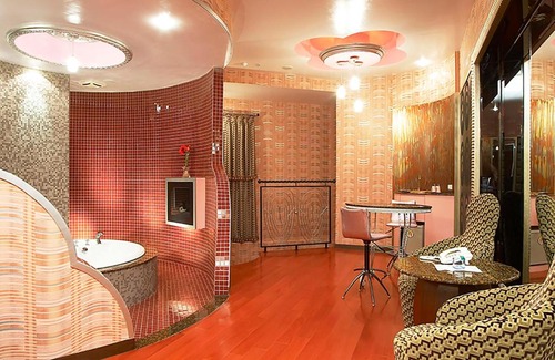 Nanzi Hotel | Royal Group Motel Nan Tse Branch