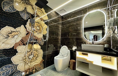 Thanh Tri Hotel | Royal Hanoi Hotel