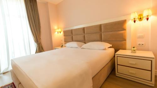 Rade Hotel | Royal Hill Hotel