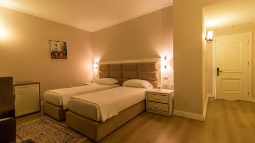 Rade Hotel | Royal Hill Hotel