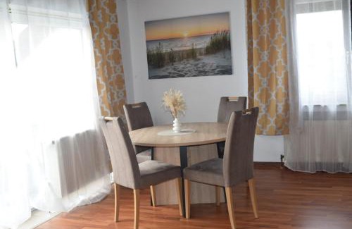 Luenen Apartment | Royal Home - Geräumige Ferienwohnung mit Balkon nahe Seepark Lünen und Dortmund!