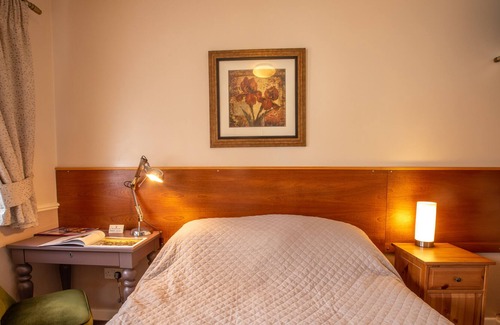 Hollow Meadows Hotel | Royal Hotel