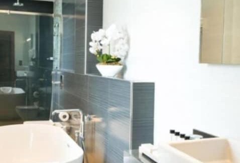 Amuwo Odofin Hotel | Royal hotel
