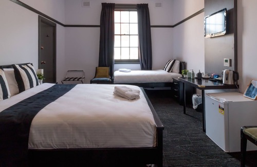 Ryde Hotel | Royal Hotel Ryde