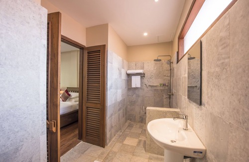 Nyaung-U Hotel | Royal House Hotel