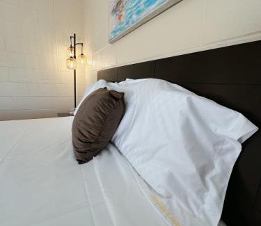 Hemet Hotel | Royal Inn and Suites