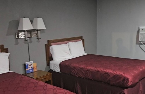 Perry Hotel | Royal Inn Motel