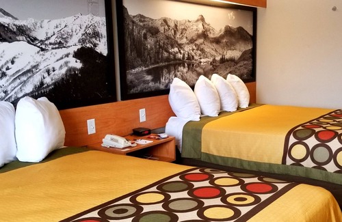 Midvale Hotel | Royal Inn