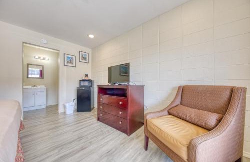 Oneida Hotel | Royal Inn