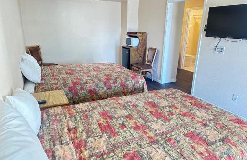 Watsonville Hotel | Royal Inn