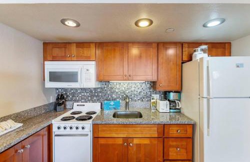 Kahana Apartment | Royal Kahana 505- Amazing 5th floor Oceanview studio