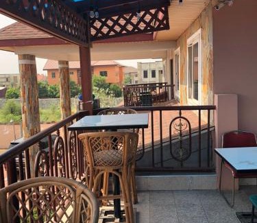 Tema Hotel | Royal Kamak Hotel Tema
