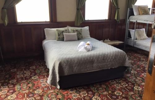 Lumsden Hotel | Royal Mail Hotel