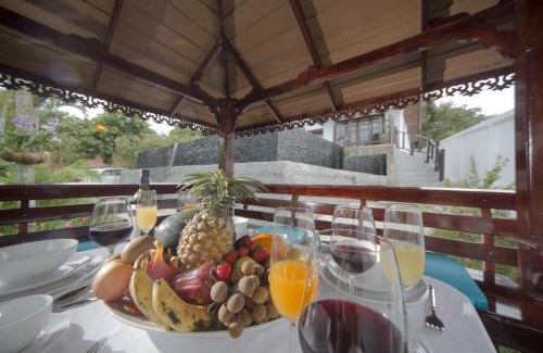 Choeng Mon Villa | Royal Majestic Grand Thai Villa