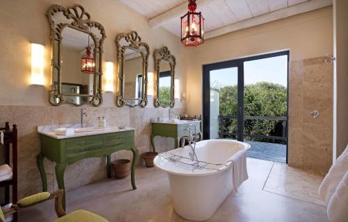 Thorny Bush Game Reserve Cabin | Royal Malewane
