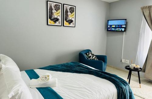 Greater Johannesburg Metropolitan Area Bed & Breakfast | Royal Mansion Lodge