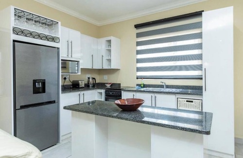 Marloth Park Apartment | Royal Marlothi Kruger Safari Lodge and Spa African Experience Villa