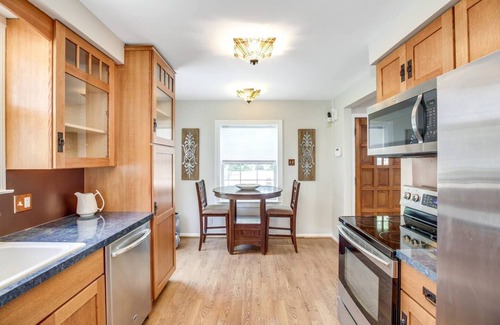 Royal Oak House | Royal Oak-Beaumont Bungalow